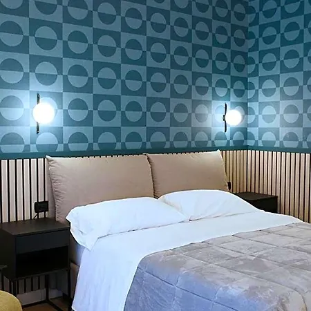 Palazzo Ferrara 4* Neapol