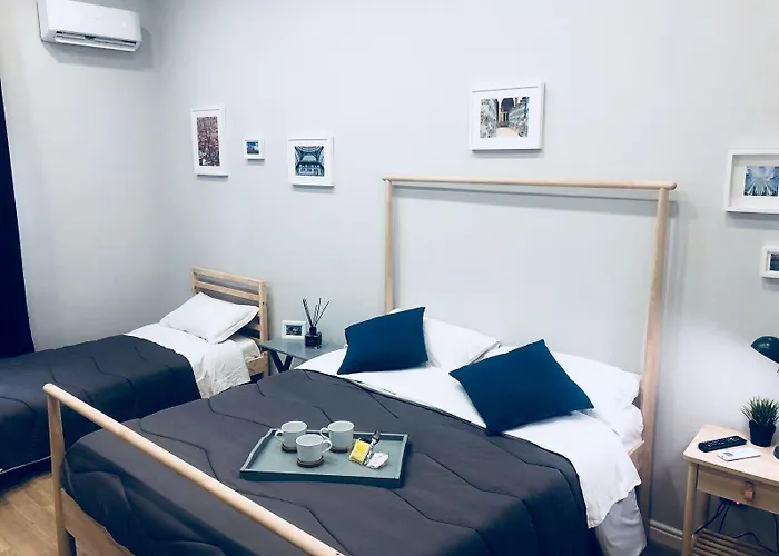 Palazzo Ferrara 4* Nápoles