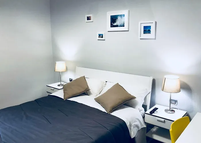 Palazzo Ferrara 4* Nápoles